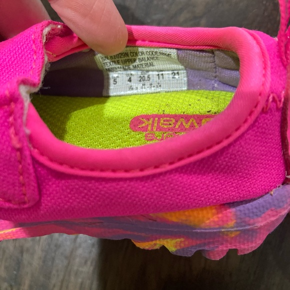 Skechers Go Walk Slip On Athletic Active Shoes Pink & Tie Dye Baby Girls Size 5 - Picture 7 of 15